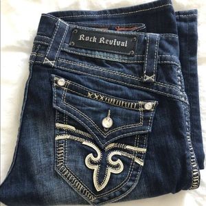 COPY - Rock Revival Gwen Easy Mid-Rise Boot Jeans